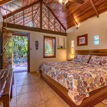 Caribe Town Bungalows Puerto Viejo de Talamanca Kültér fotó