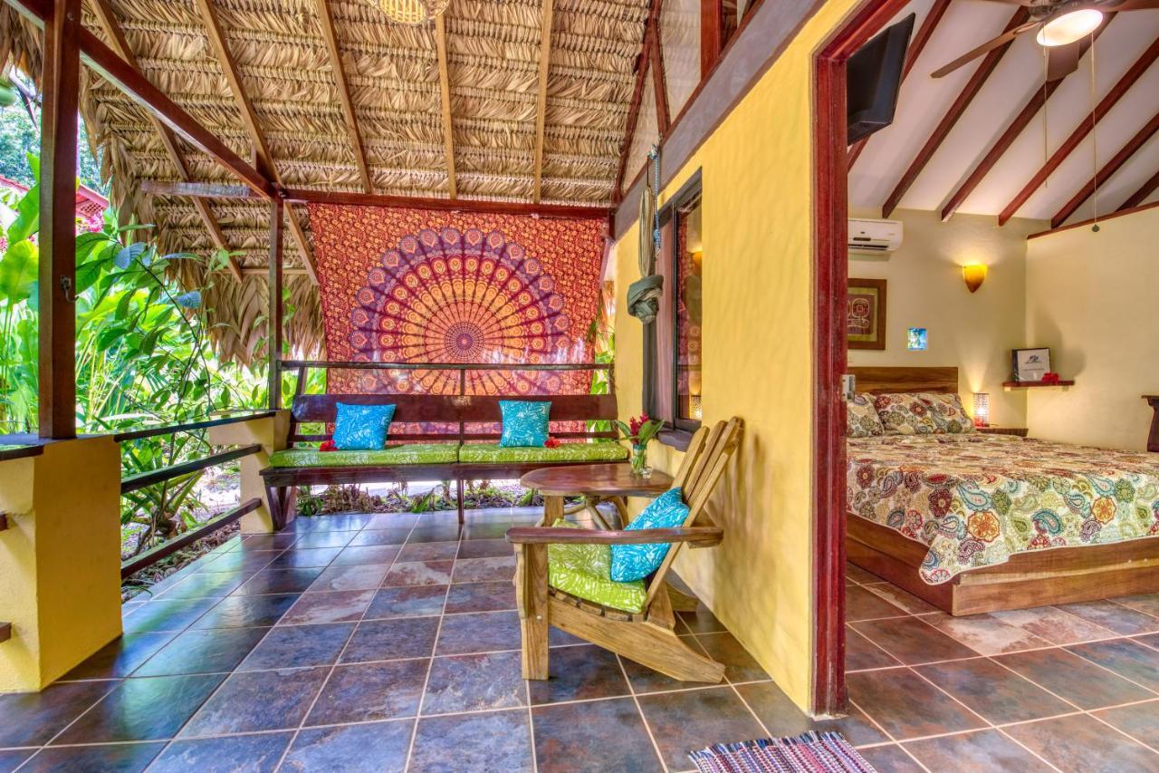 Caribe Town Bungalows Puerto Viejo de Talamanca Kültér fotó