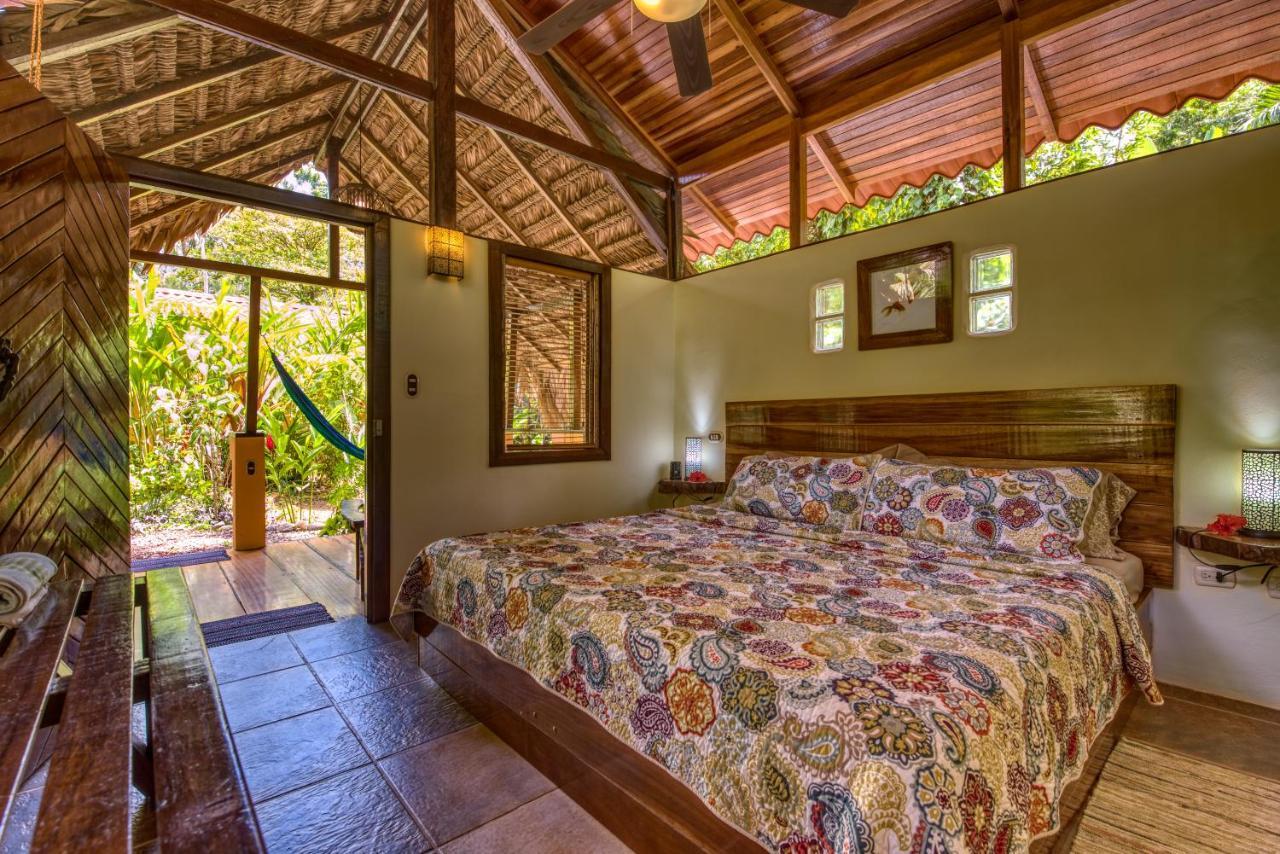 Caribe Town Bungalows Puerto Viejo de Talamanca Kültér fotó