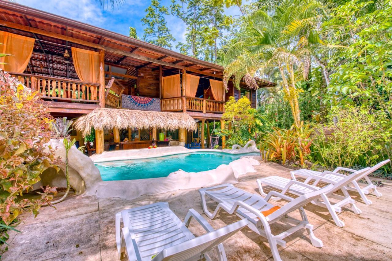 Caribe Town Bungalows Puerto Viejo de Talamanca Kültér fotó