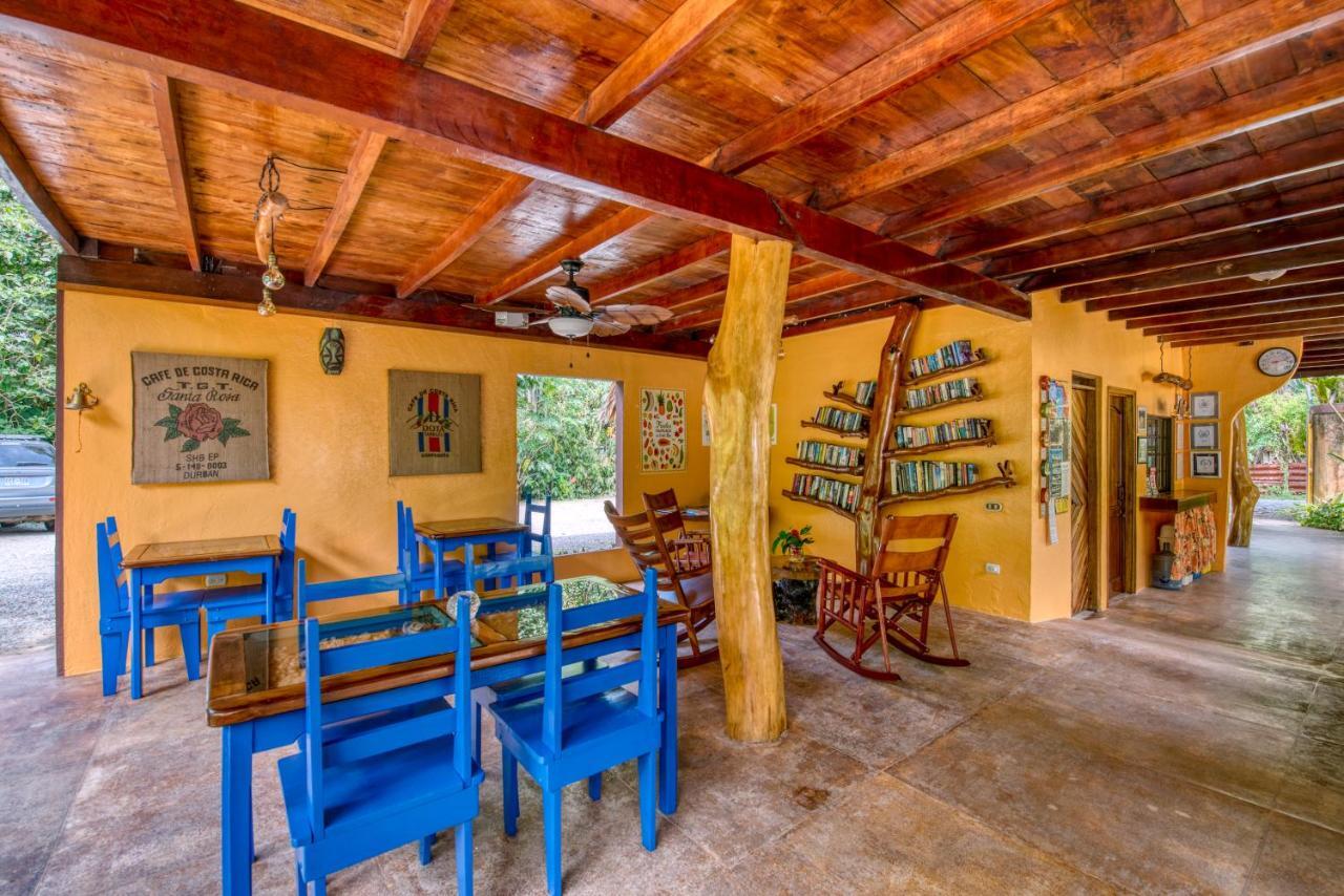 Caribe Town Bungalows Puerto Viejo de Talamanca Kültér fotó